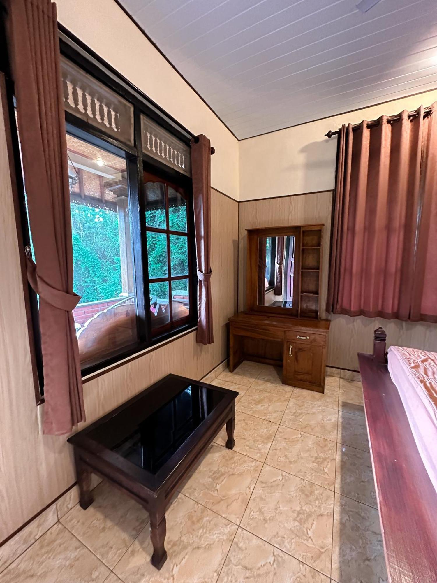 Kajeng Bungalow Убуд Екстериор снимка